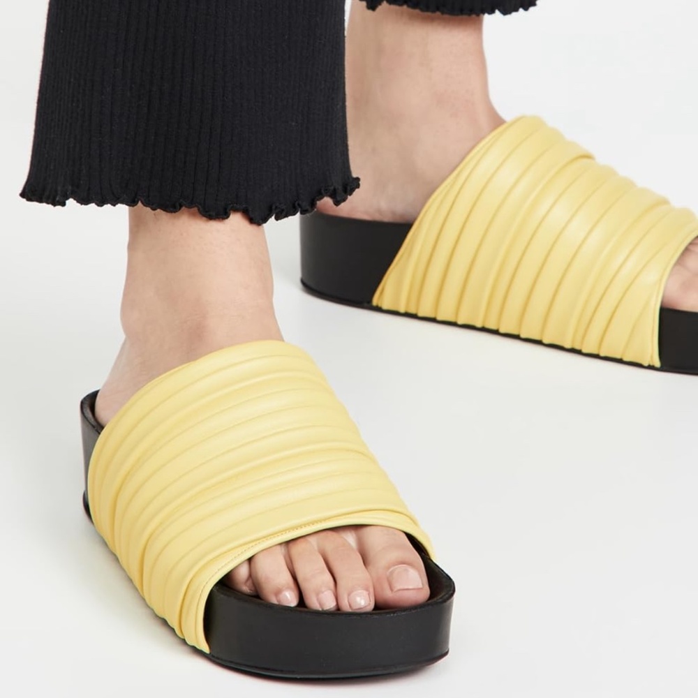 SIMON MILLER VEGAN PLEATED SLIDE SIZE 38